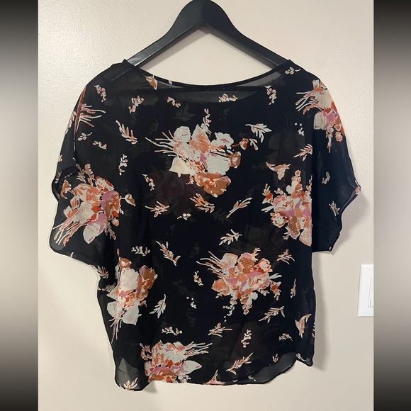 Black Summer Blouse Dynamite - Picture 2 of 2